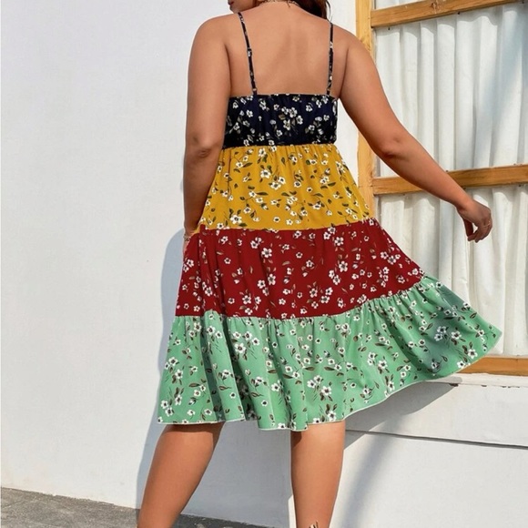Boho Plus Size Floral Print Colorblock Tiered Cami Dress - Picture 3 of 7